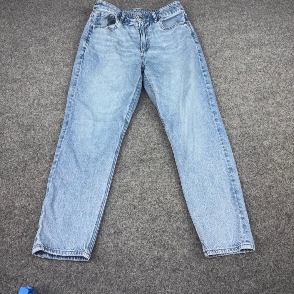 American Eagle Strigid Mom Jean Womens 6 Short Light Wash High Rise Blue Denim